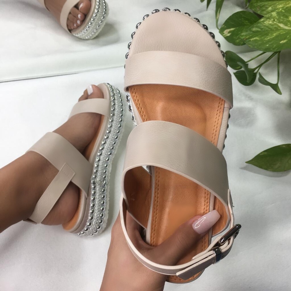 Women sandals
